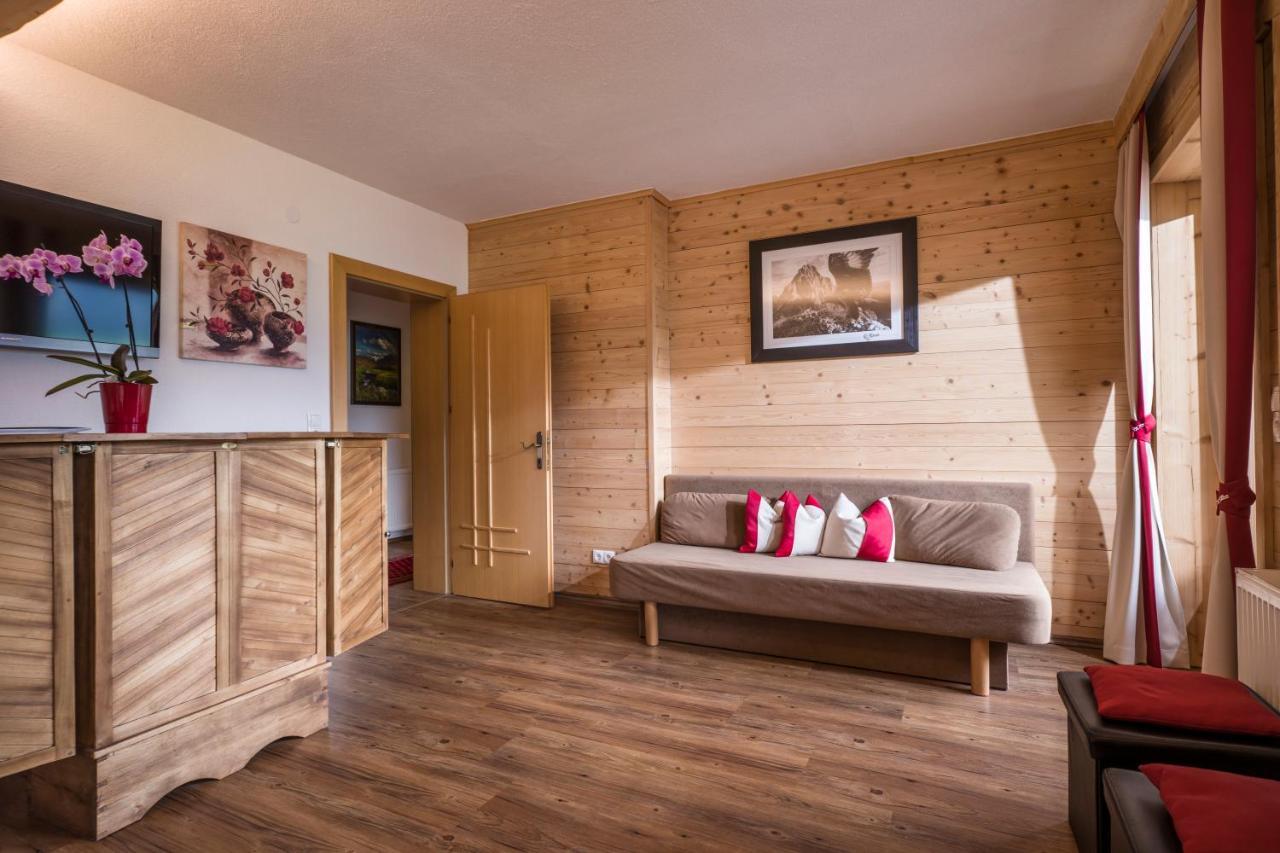 Hauser'S Ferienwohnungen Zell am Ziller Bagian luar foto